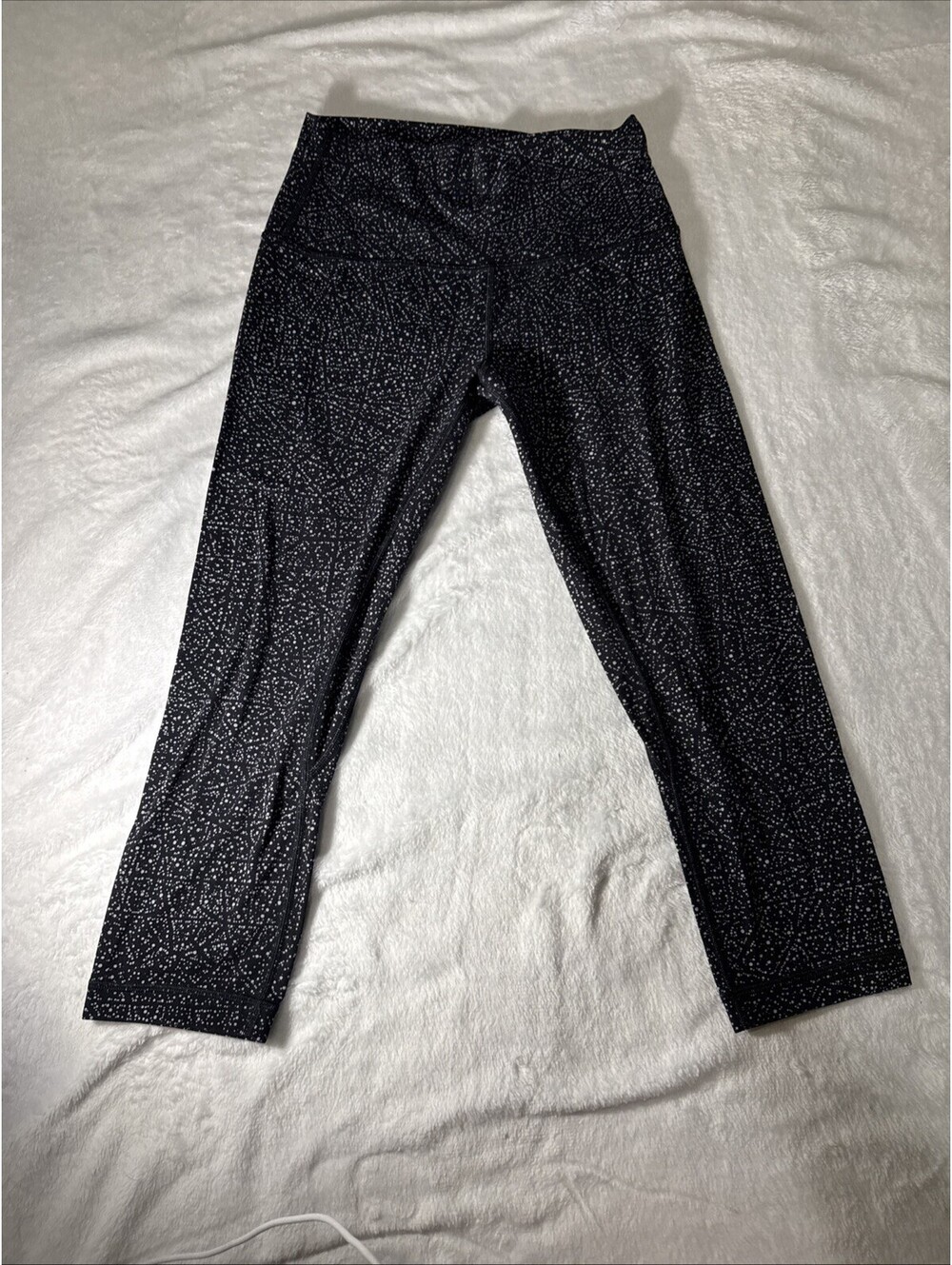 lululemon athletica Wunder Under Polka Dot Leggings 6 (0110) - Picture 1 of 4